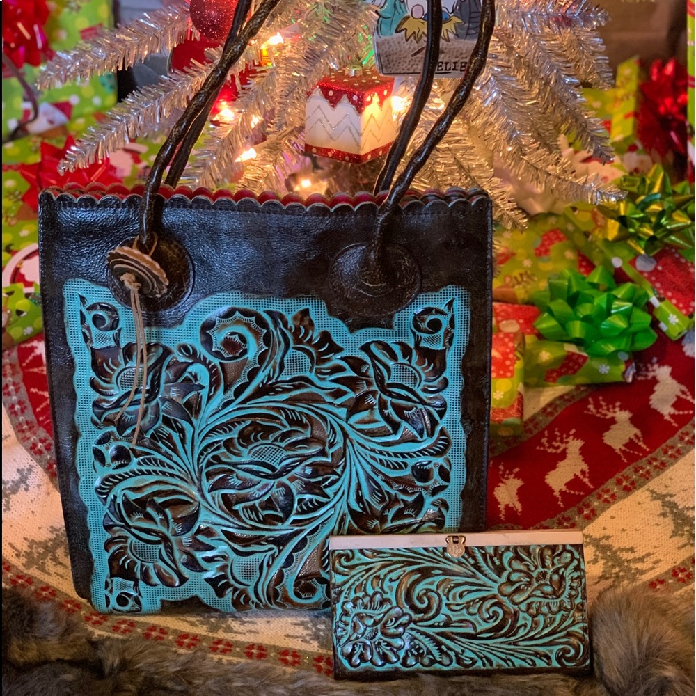 Patricia Nash Purse & Wallet Set